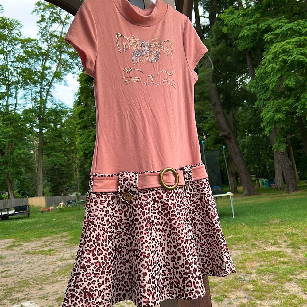 Girls dress